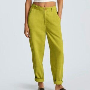Everlane The Tencel Relaxed Chino Lime
